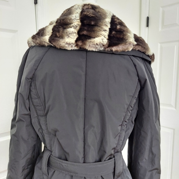 Madre Perla New Jacket, Italy - Picture 3 of 11